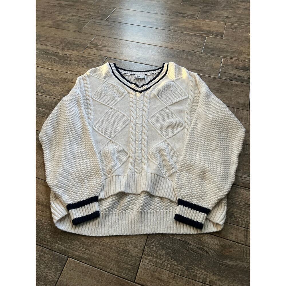 Hollister Co. Women's White & Navy V-Neck Knitted Baggy Sweater Size Small